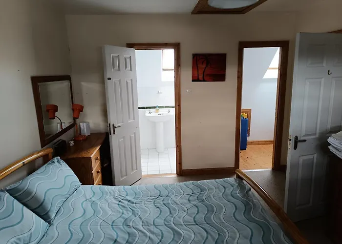 Nyaraló 4 Bed By The Sea *