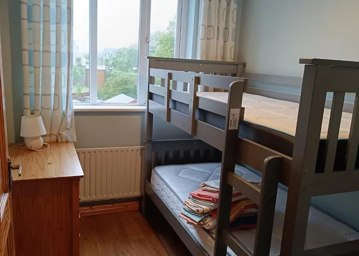 4 Bed Close To And Village *